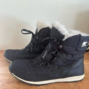 Sorel Women's Black Winter Boots (Size 11)